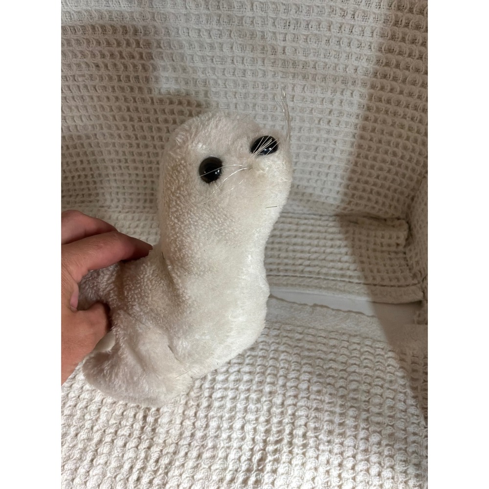 Vintage Unisex R. Dakin Harp Seal Plush 8" Cream